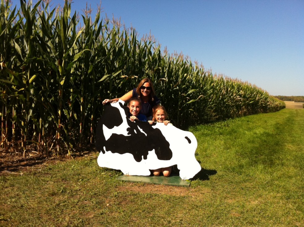 girls at a corn maze
