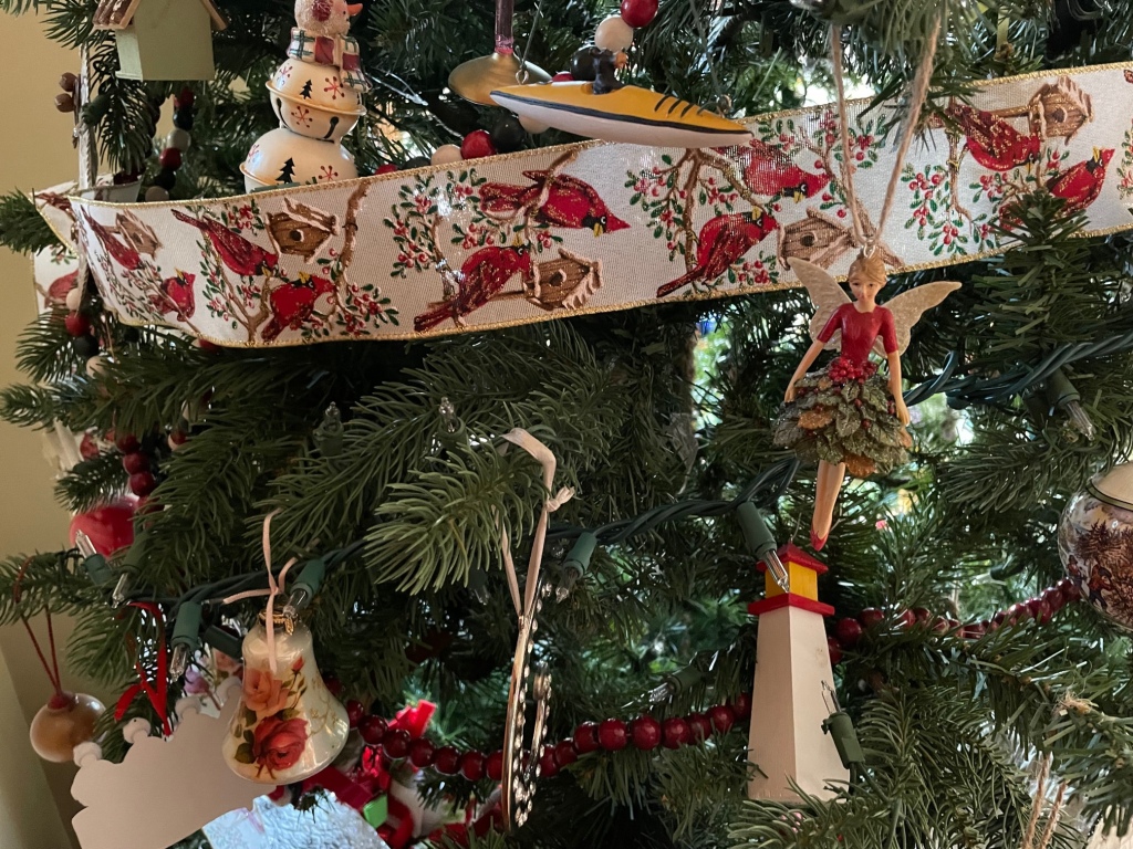 Christmas tree with cardinal garland